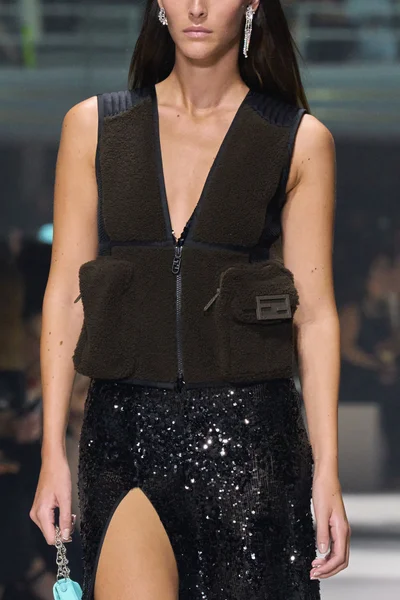 Look 102